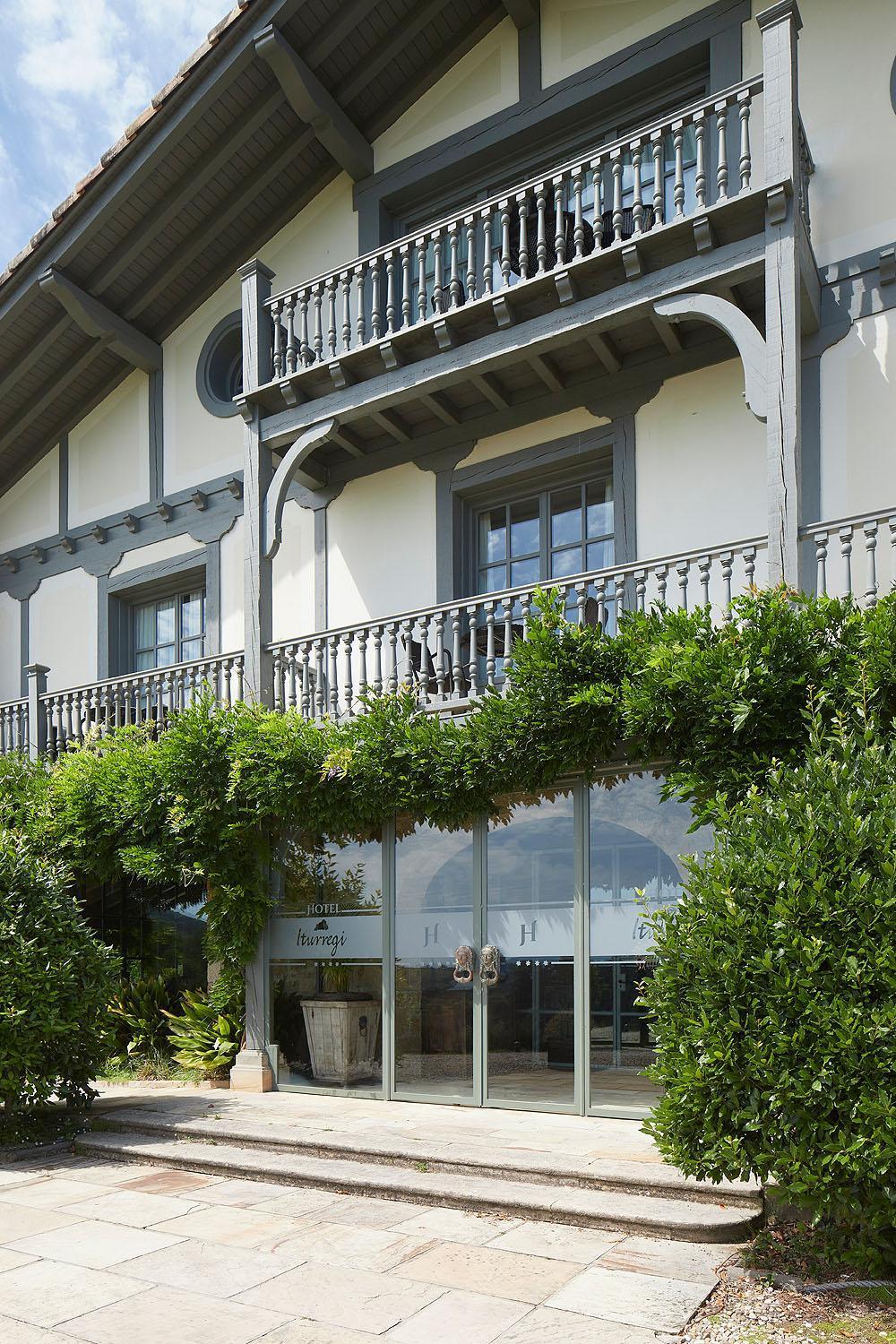 גטאריה Hotel Iturregi מראה חיצוני תמונה